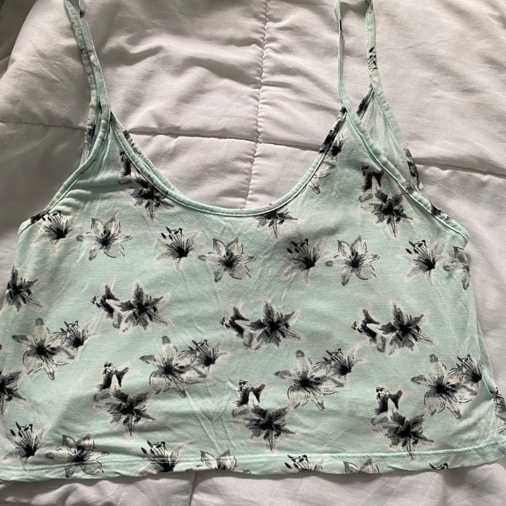 H&M flower tank crop top